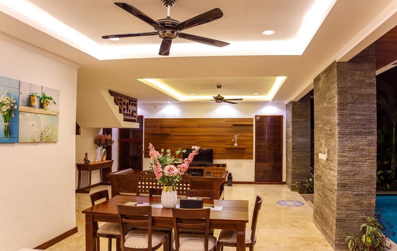 Villa Suzuki 1 Seminyak Buitenkant foto