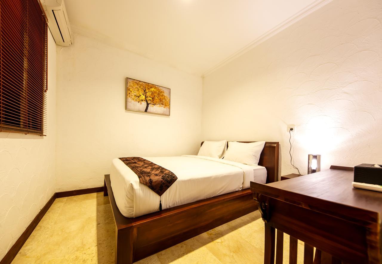 Villa Suzuki 1 Seminyak Buitenkant foto