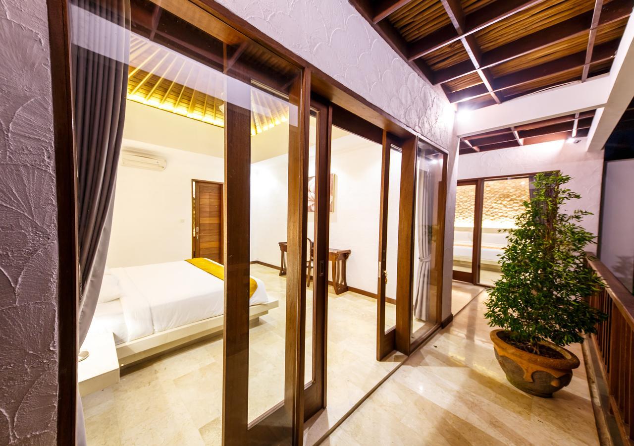Villa Suzuki 1 Seminyak Buitenkant foto