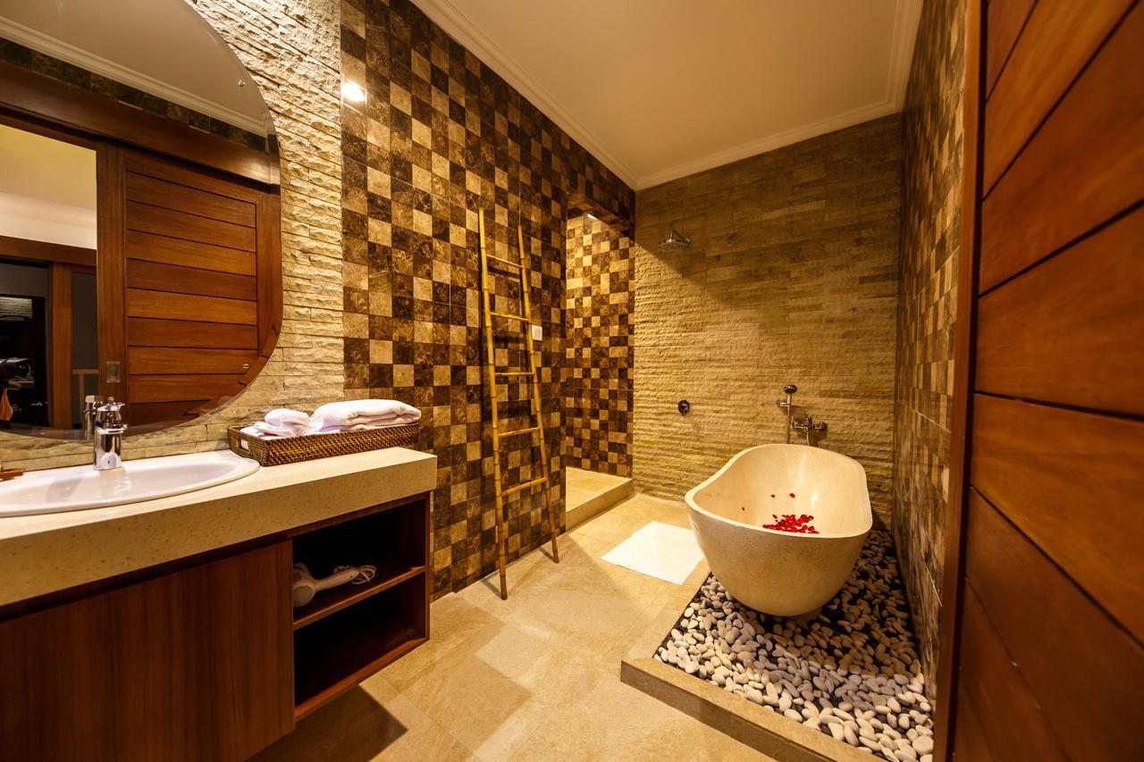 Villa Suzuki 1 Seminyak Buitenkant foto