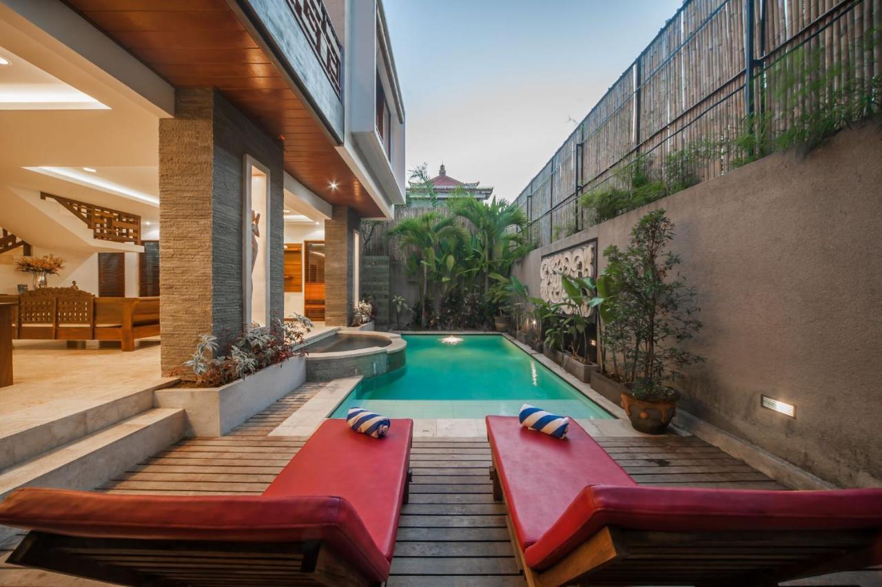 Villa Suzuki 1 Seminyak Buitenkant foto