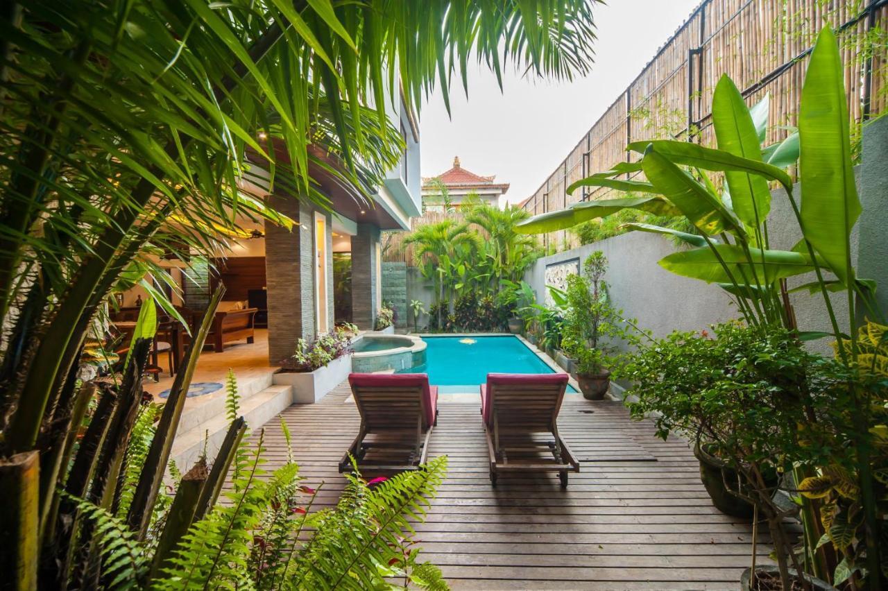 Villa Suzuki 1 Seminyak Buitenkant foto